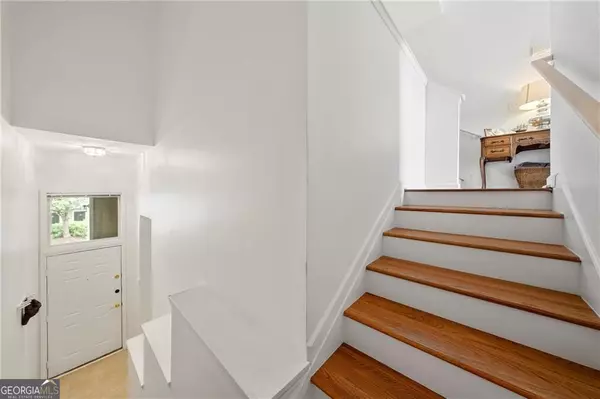 Atlanta, GA 30327,4248 River Green DR NW #307