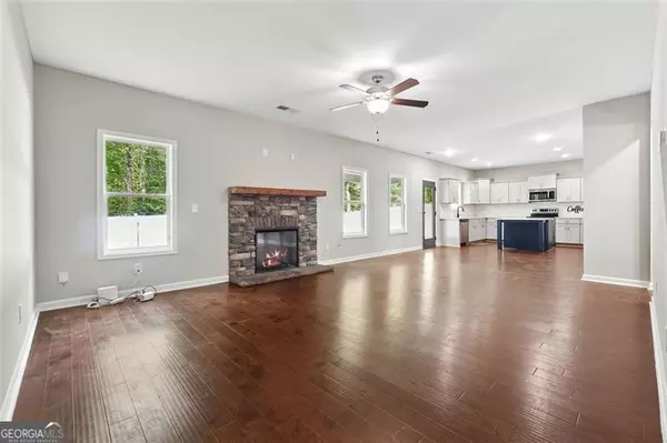 Temple, GA 30179,528 CLINTON DR