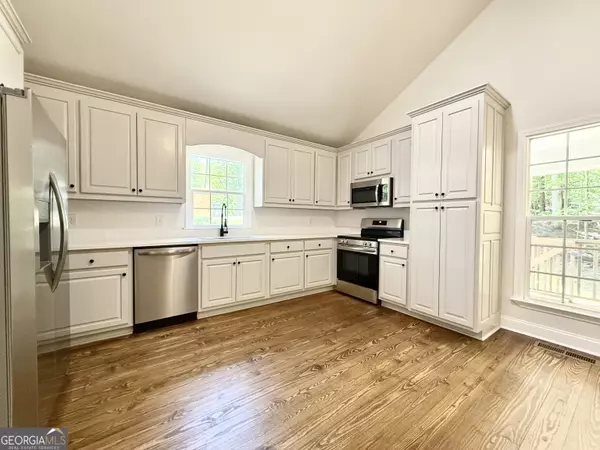 Dahlonega, GA 30533,83 Austin CT