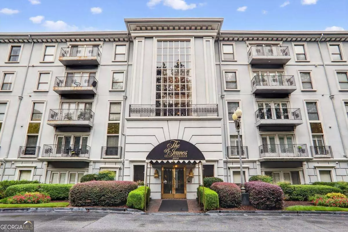 Atlanta, GA 30324,3201 Lenox RD NE #13