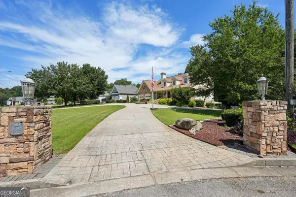 Douglasville, GA 30135,5492 Twin Oak DR