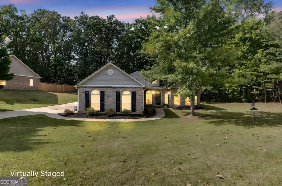 52 Castleman RD, Carrollton, GA 30116