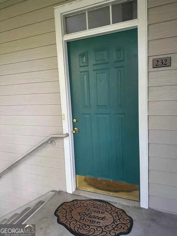 232 Edinburgh CT, Alpharetta, GA 30004