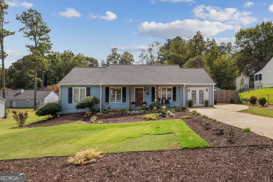 305 Knollwood LN, Woodstock, GA 30188