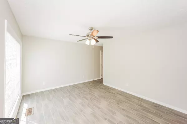 Forest Park, GA 30297,862 Kennesaw DR