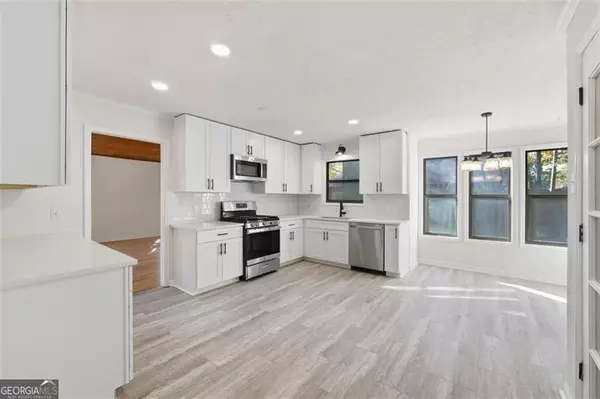 Marietta, GA 30062,2161 DEEP WOODS WAY