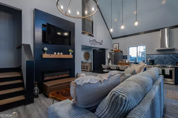 Ellijay, GA 30540,84 Ridge Line TRL