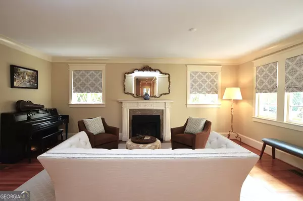 Atlanta, GA 30305,3098 Peachtree DR NE