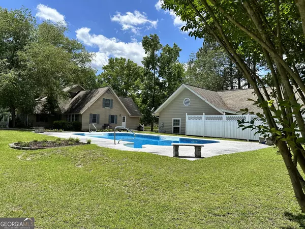 Adrian, GA 31002,87 Georgia AVE