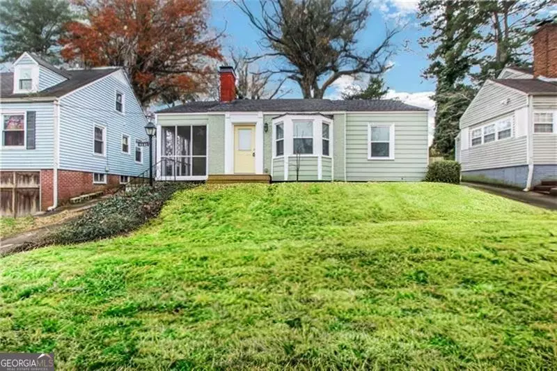 1074 Jefferson AVE, East Point, GA 30344