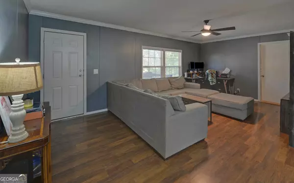 Mount Airy, GA 30563,272 Crepe Myrtle ST