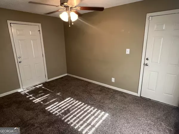 Valdosta, GA 31605,4196 Meredith DR