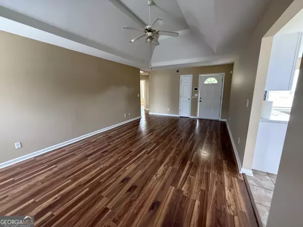 Warner Robins, GA 31093,437 Dunmurry PL