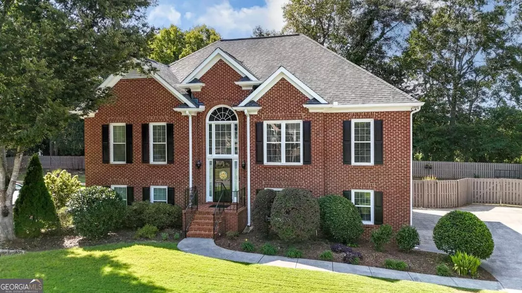 26 Hampton LN, Cartersville, GA 30120