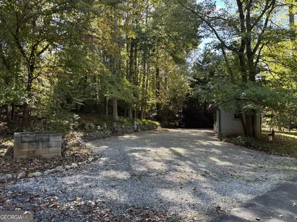 Cleveland, GA 30528,318 Hidden Valley RD