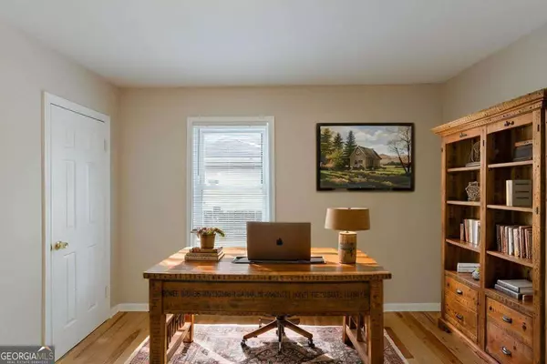 Atlanta, GA 30317,1566 Liberty AVE SE