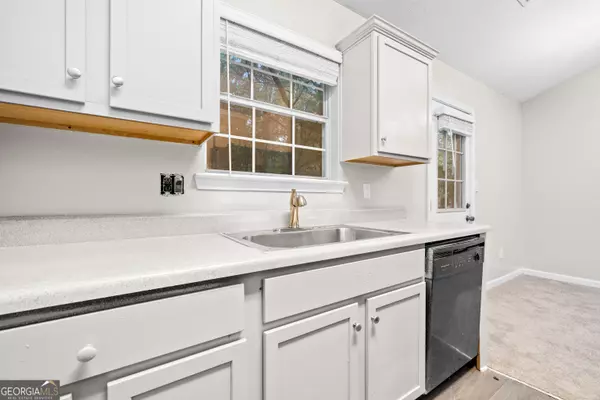 Riverdale, GA 30296,210 W village CT