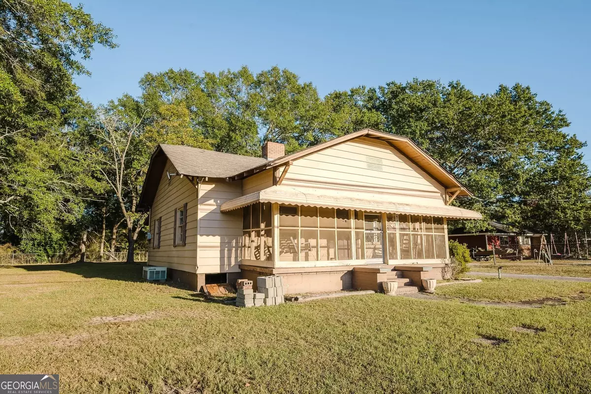 Barnesville, GA 30204,209 Mathews ST