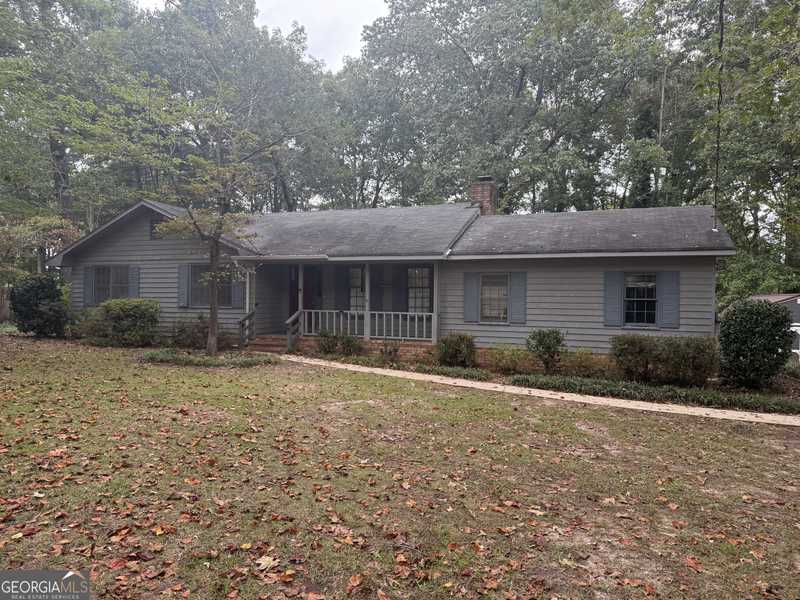 418 Ginger CIR, Lagrange, GA 30240