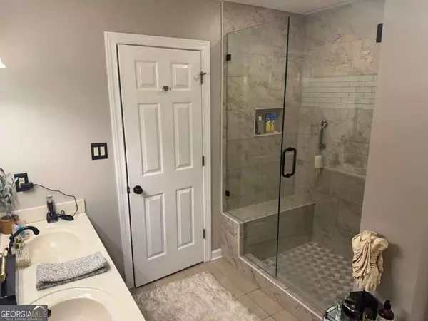 Flowery Branch, GA 30542,5214 Nimble Wood WAY