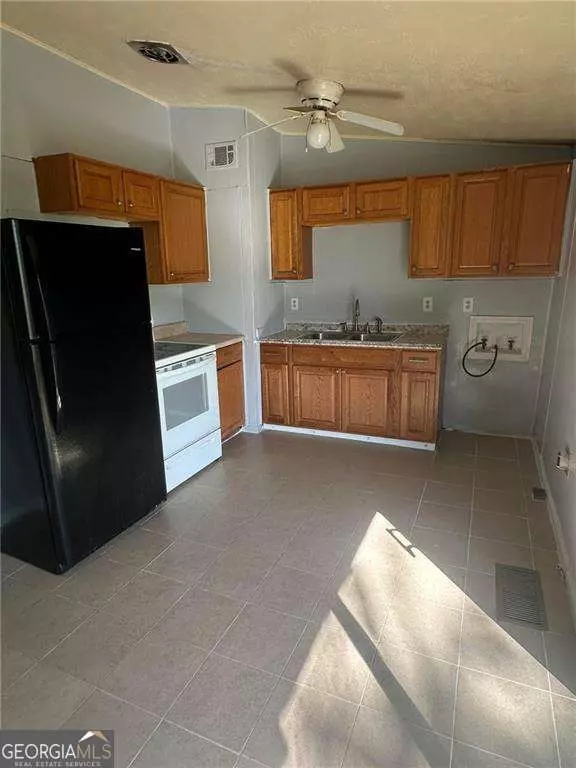 Forest Park, GA 30297,407 Hilltop DR