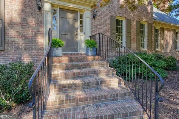 Johns Creek, GA 30022,3725 Borning CT