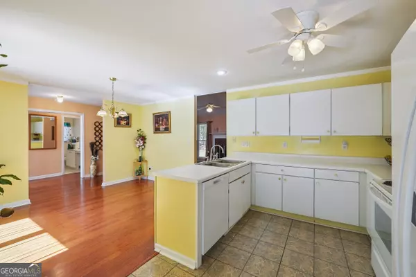 Athens, GA 30605,439 River Chase DR