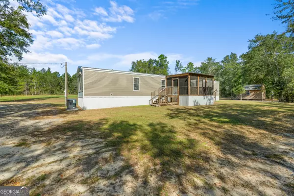 1203 Tobacco TRL, Soperton, GA 30457