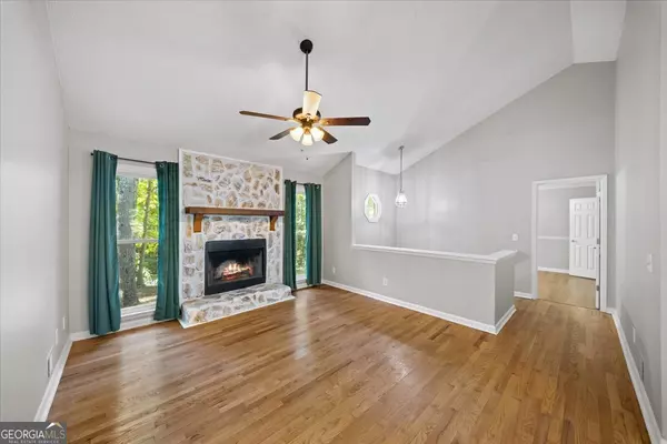 Auburn, GA 30011,1528 Oakleaf DR