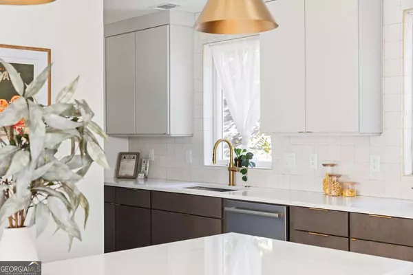 Atlanta, GA 30318,1205 Holly ST NW #B