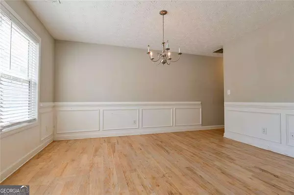 Loganville, GA 30052,916 Tucker LN