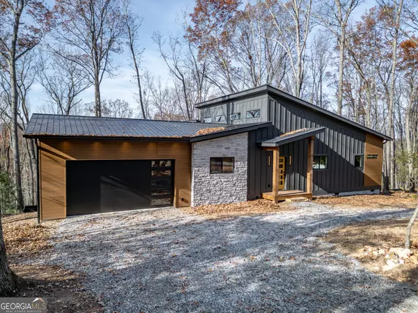 210 Mt Pleasant RDG, Blairsville, GA 30512