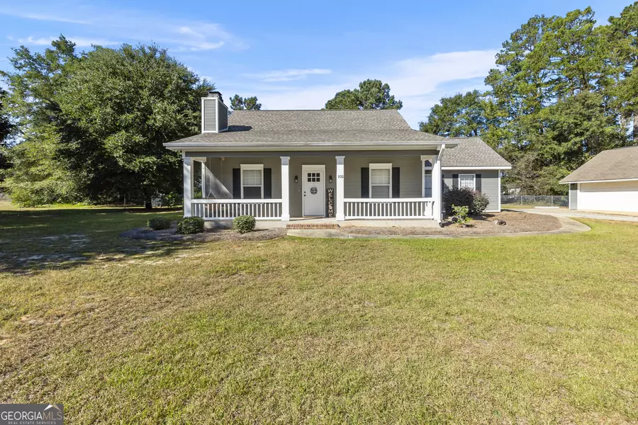 102 Waterford DR, Bonaire, GA 31005