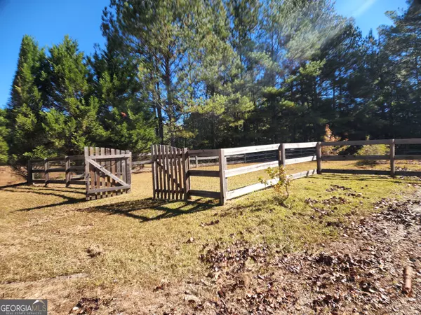 Dallas, GA 30157,1048 Seals RD