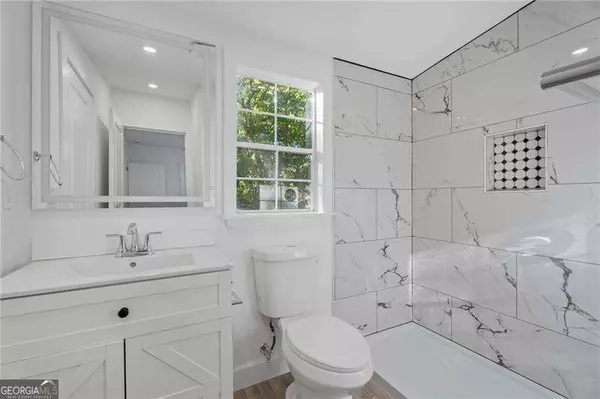 Atlanta, GA 30310,1847 Sylvan RD SW