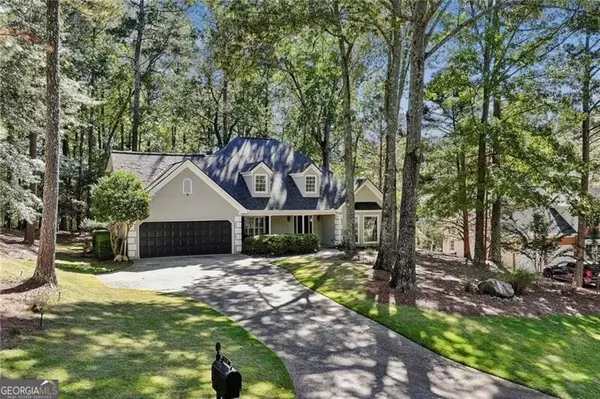 Alpharetta, GA 30005,2710 Lakewind CT