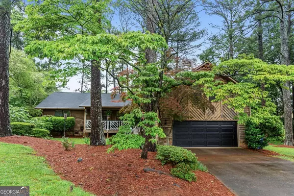 490 Hunters Glen CT, Lawrenceville, GA 30044