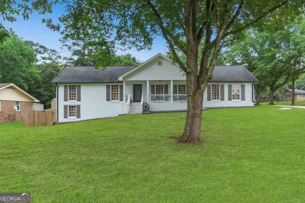 2136 Briarwood CT, Snellville, GA 30078