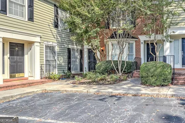 27 Mount Vernon CIR, Atlanta, GA 30338