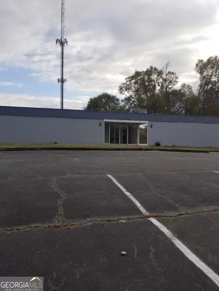 2963 S Rainbow DR, Decatur, GA 30034