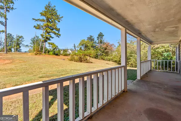 Newnan, GA 30263,168 Old Corinth RD #A
