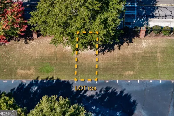 Athens, GA 30605,225 Oak ST #108