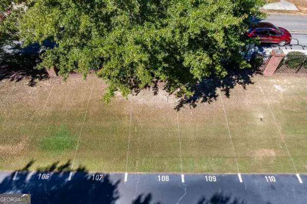 Athens, GA 30605,225 Oak ST #108