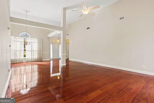 Flowery Branch, GA 30542,4838 Netherlands PL