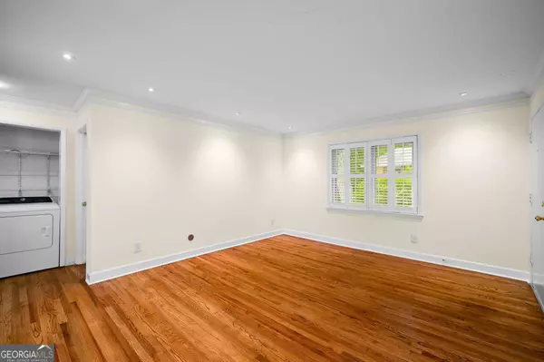 Atlanta, GA 30305,3510 Roswell RD NW #APT M4