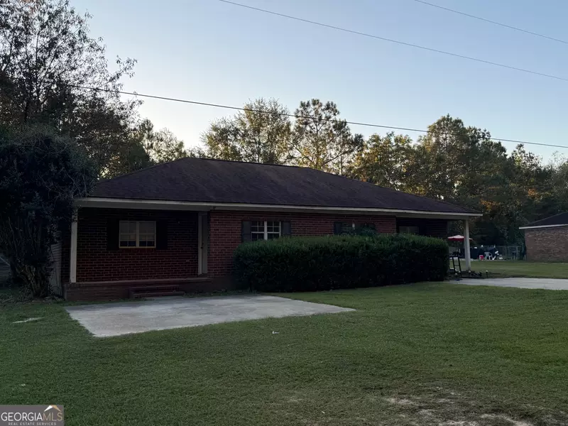 130 Billy Mikell RD #B, Statesboro, GA 30461