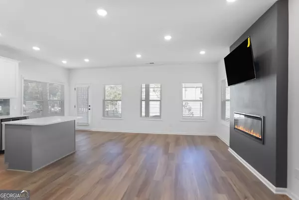 Cleveland, GA 30528,183 Jackson Heights #4