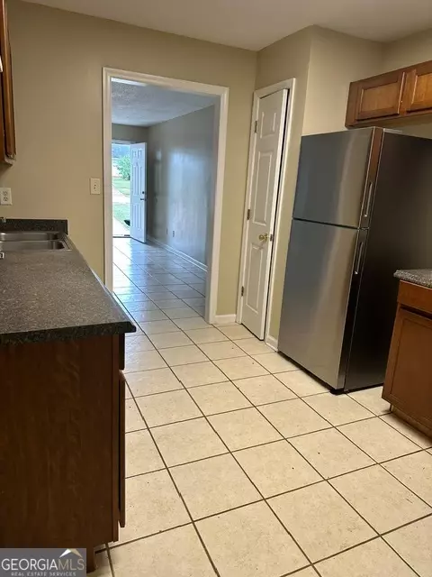 Albany, GA 31721,323 Carriage LN #A