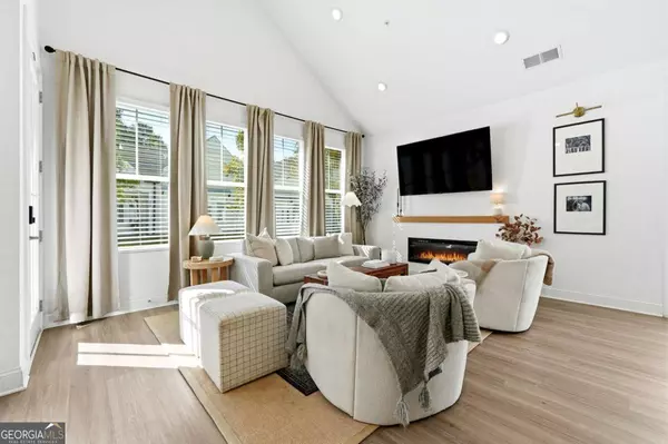 Woodstock, GA 30188,405 Burgundy WAY