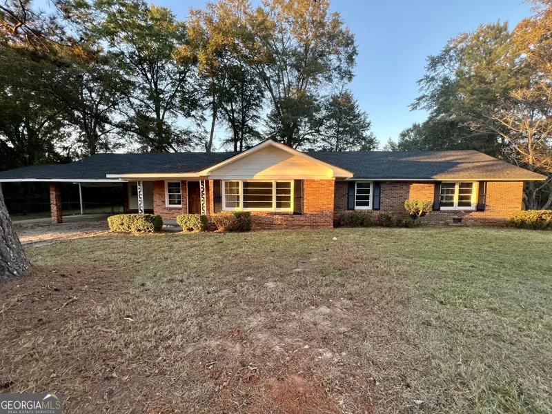 1152 Lovely LN, Perry, GA 31069
